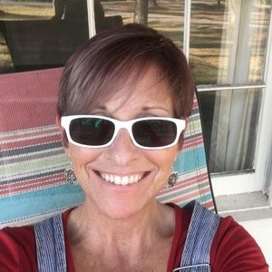 Meet your Posher, Candace